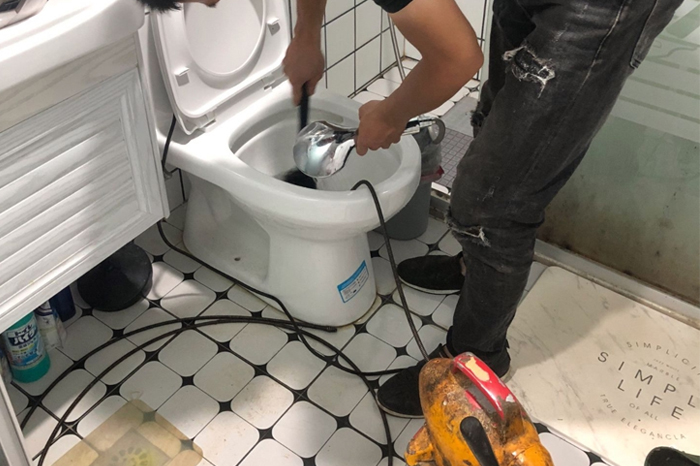 利通疏通下水道