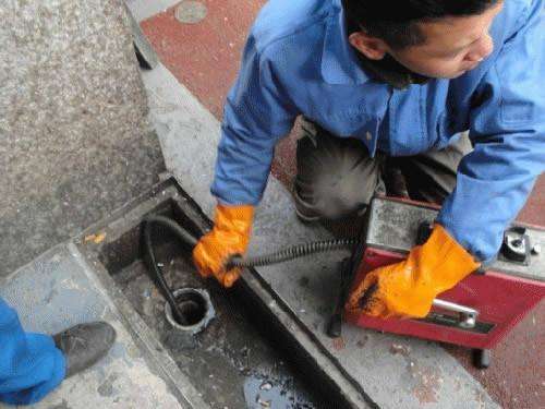 利通疏通下水道