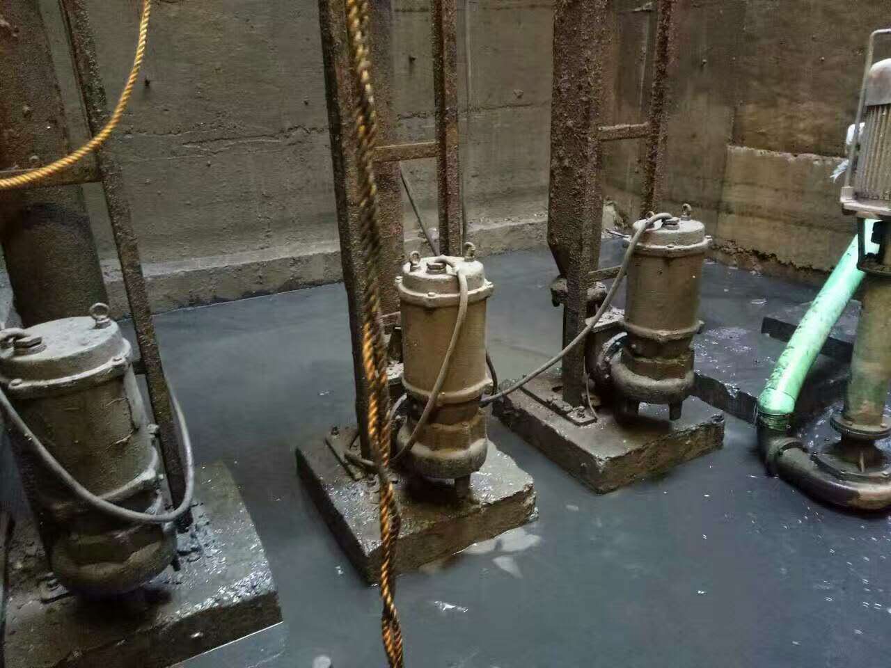 利通污水池清理