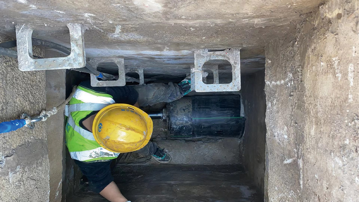 利通HDPE短管内衬法